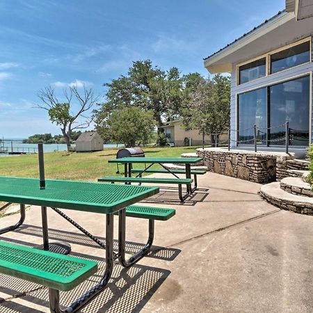 Rustic Lake Buchanan Hideaway With Game Room And Grill Tow Esterno foto