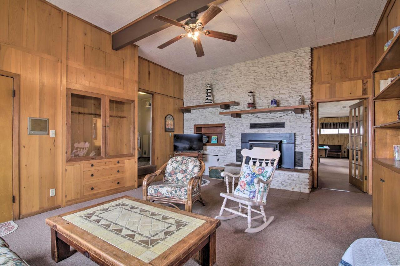 Rustic Lake Buchanan Hideaway With Game Room And Grill Tow Esterno foto