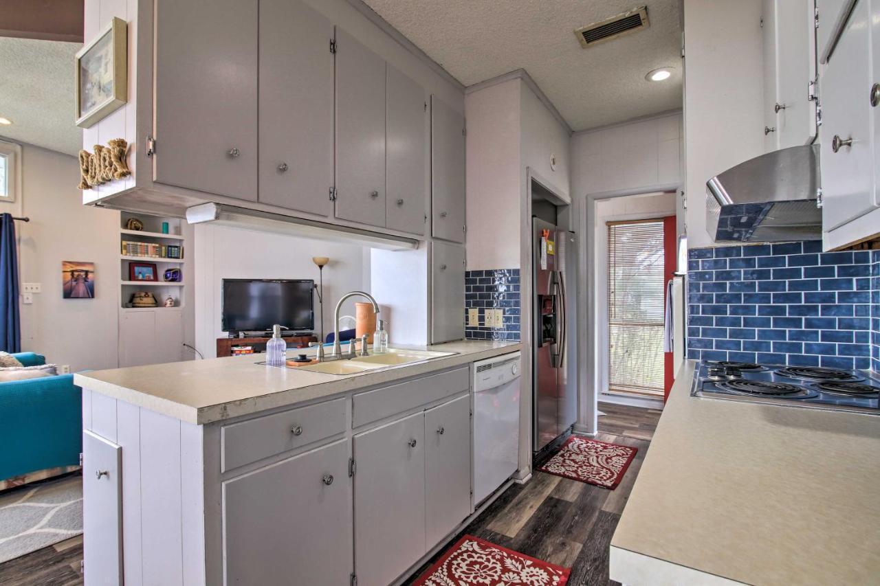 Rustic Lake Buchanan Hideaway With Game Room And Grill Tow Esterno foto