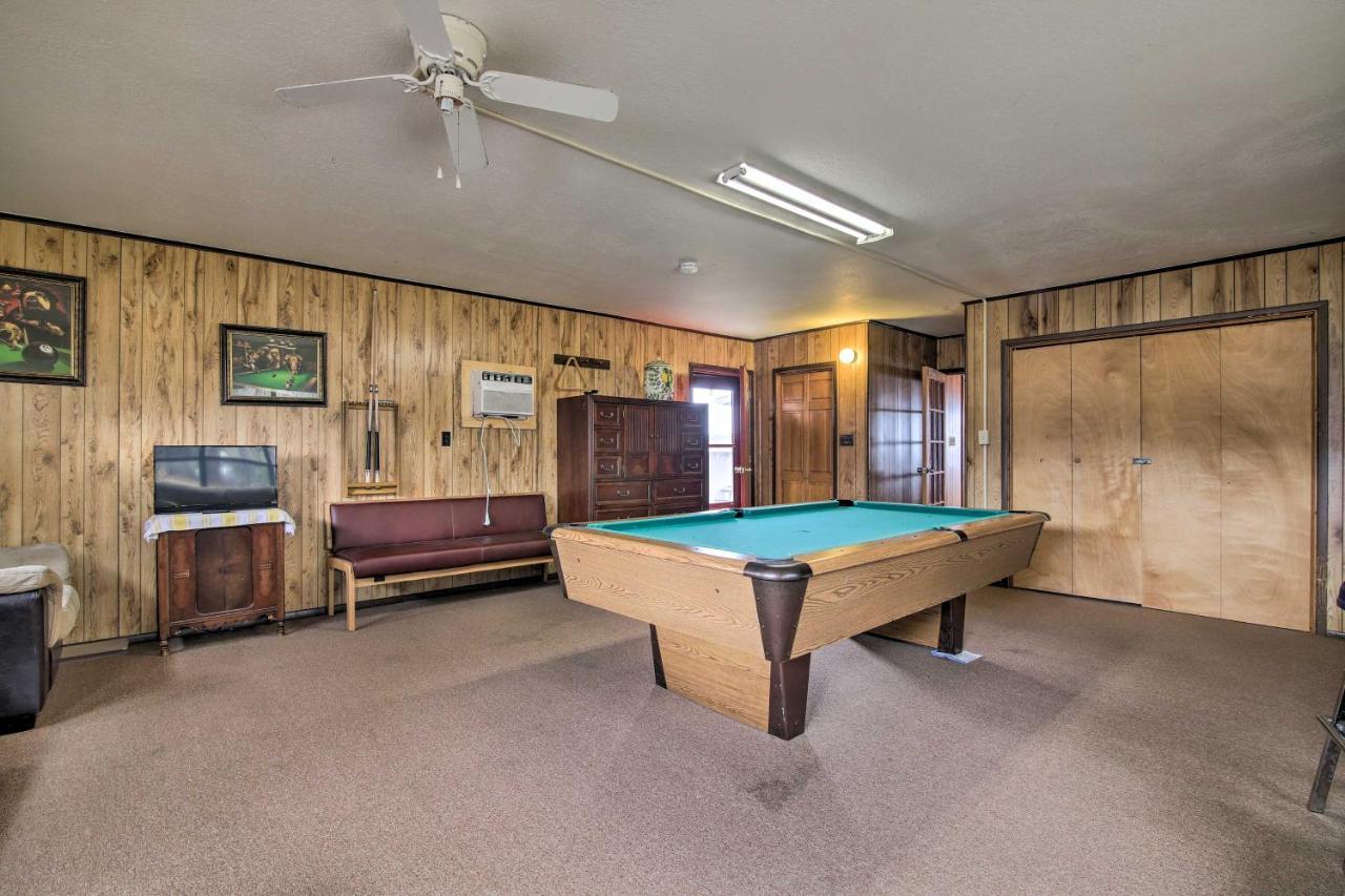 Rustic Lake Buchanan Hideaway With Game Room And Grill Tow Esterno foto