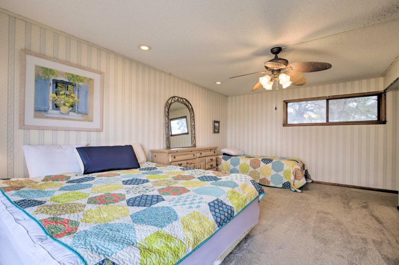 Rustic Lake Buchanan Hideaway With Game Room And Grill Tow Esterno foto